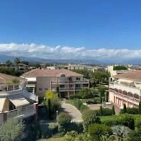 Renovated - 2 Bedrooms With Balcony