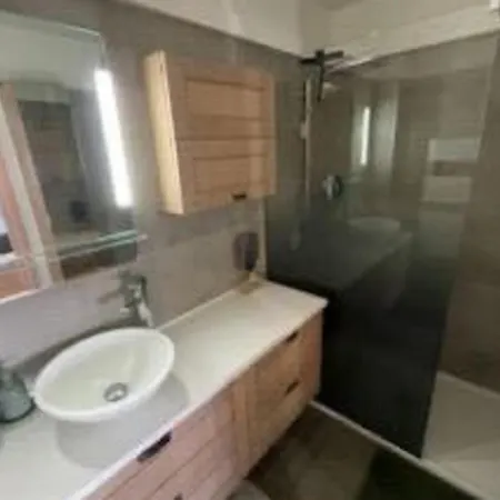 Renovated - 2 Bedrooms With Balcony Apartmán Antibes